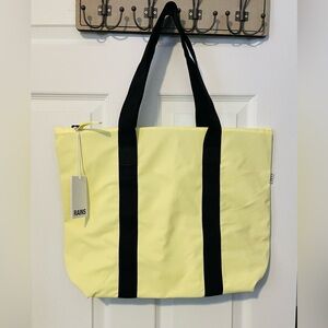 💃 RAINS Rush Yellow Tote Bag NWT Travel Sport